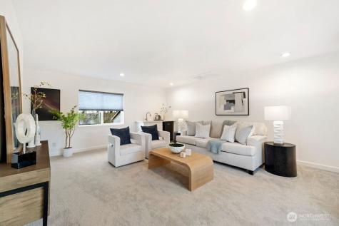 4837 S Holly Street Seattle WA 98118
