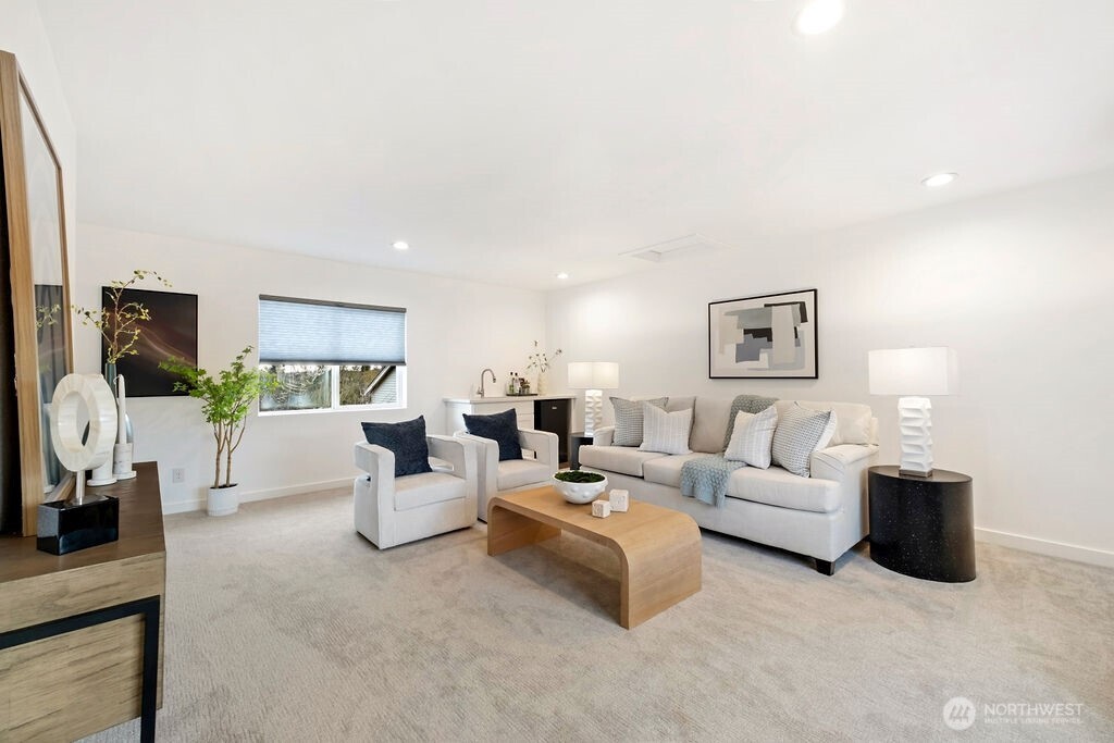 4837 S Holly Street Seattle WA 98118