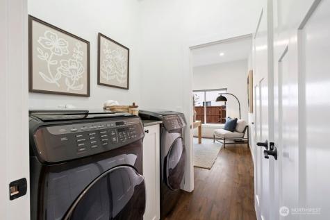 4837 S Holly Street Seattle WA 98118