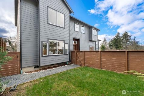 4837 S Holly Street Seattle WA 98118