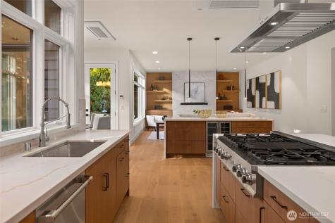 105 Windsor Drive SE Sammamish WA 98074