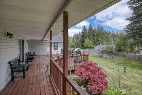 108 Garden Place Elma WA 98541
