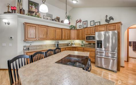 108 Garden Place Elma WA 98541