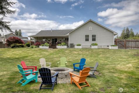108 Garden Place Elma WA 98541