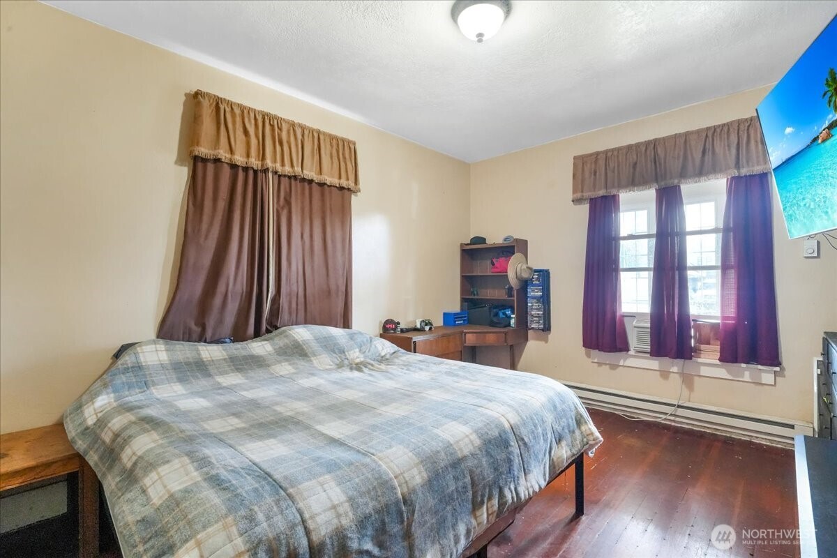 913 S 3rd Avenue Kelso WA 98626