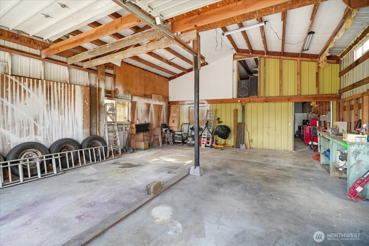 913 S 3rd Avenue Kelso WA 98626
