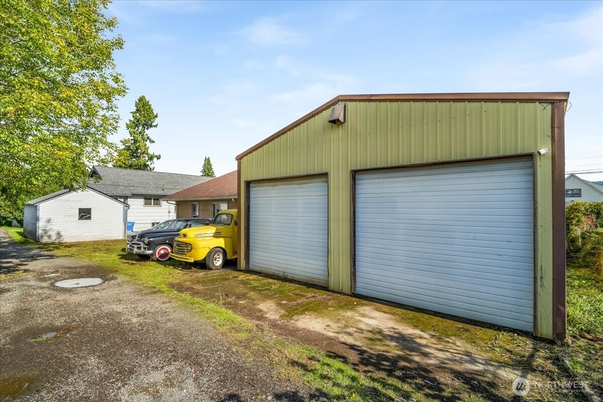 913 S 3rd Avenue Kelso WA 98626