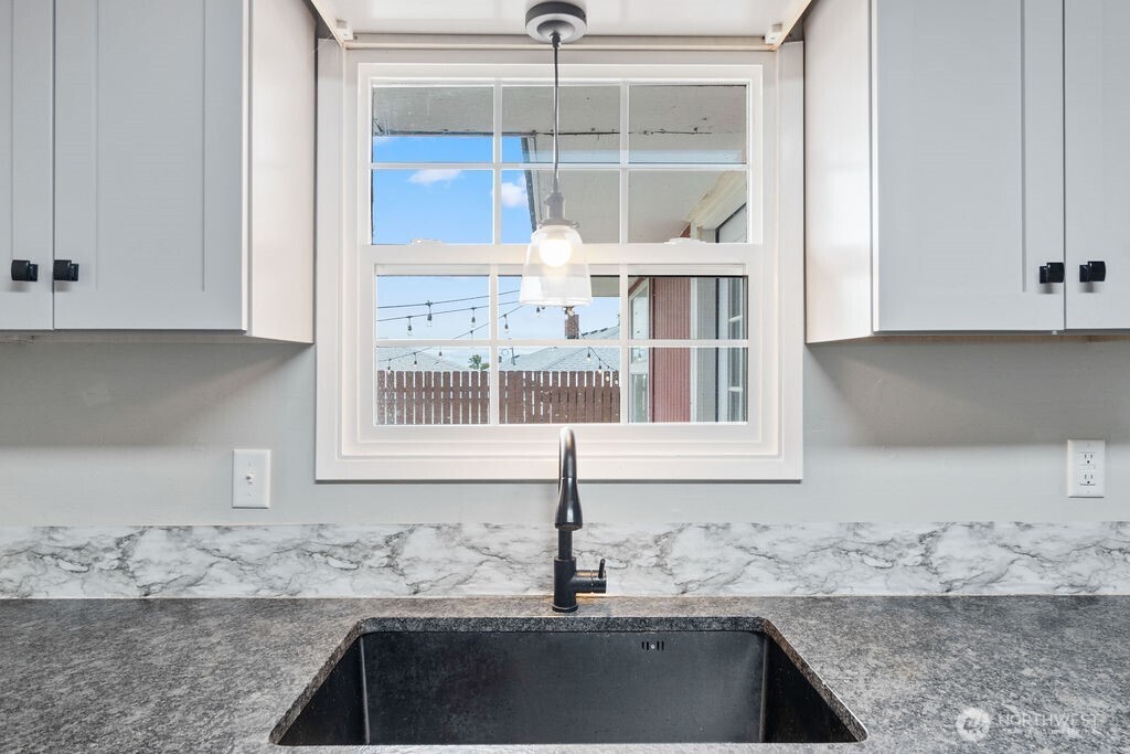 281 Mocliff Avenue Ephrata WA 98823