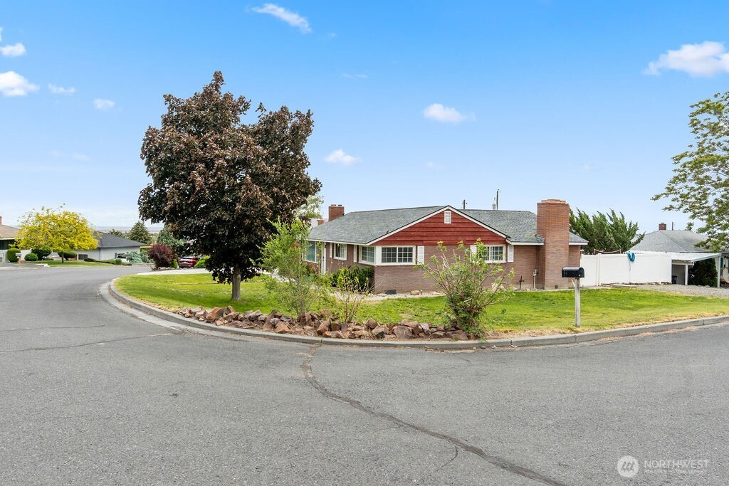 281 Mocliff Avenue Ephrata WA 98823