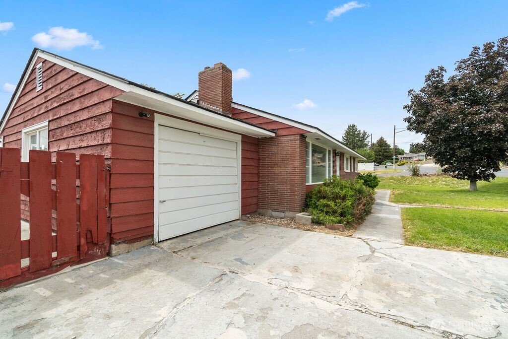 281 Mocliff Avenue Ephrata WA 98823