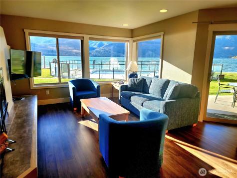 1 Lakeside 704-h Manson WA 98831