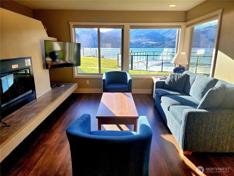 1 Lakeside 704-h Manson WA 98831