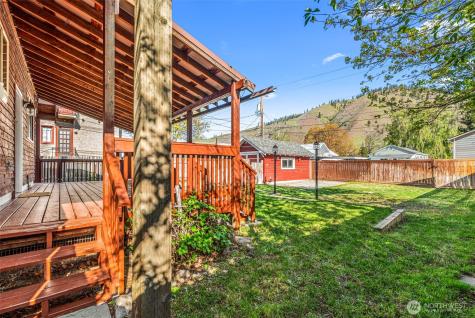 417 Cottage Avenue Cashmere WA 98815