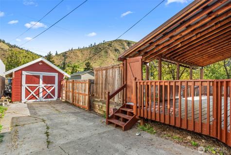 417 Cottage Avenue Cashmere WA 98815