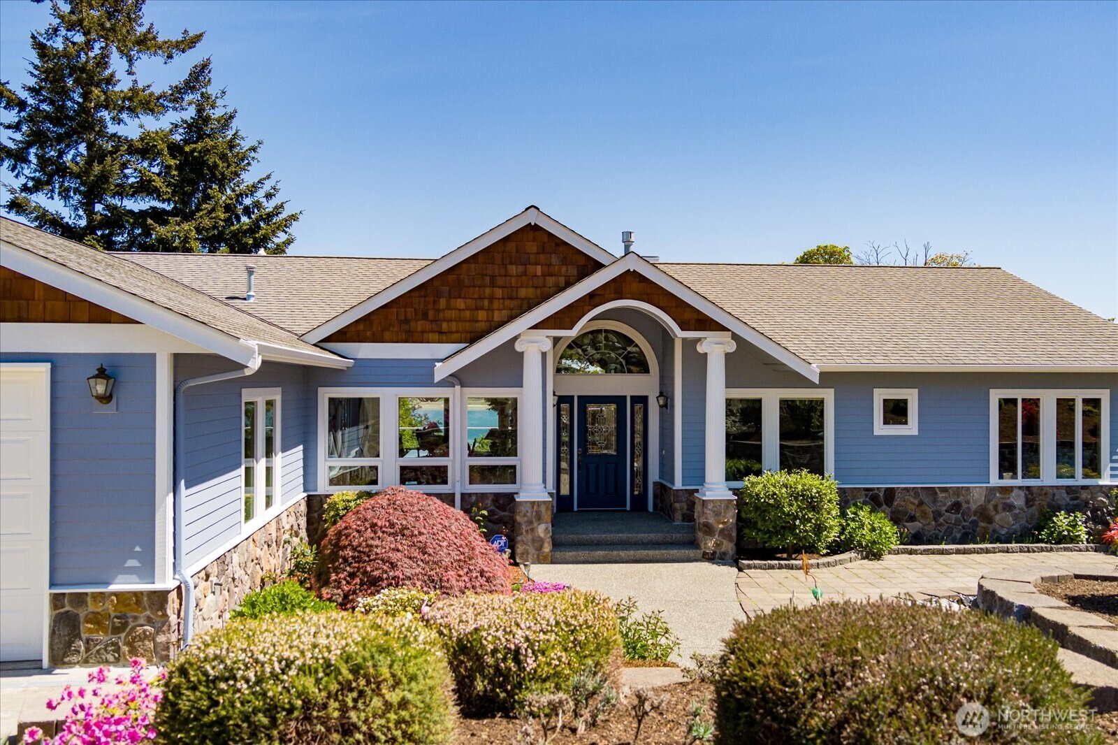2390 SW Freund Street Oak Harbor WA 98277