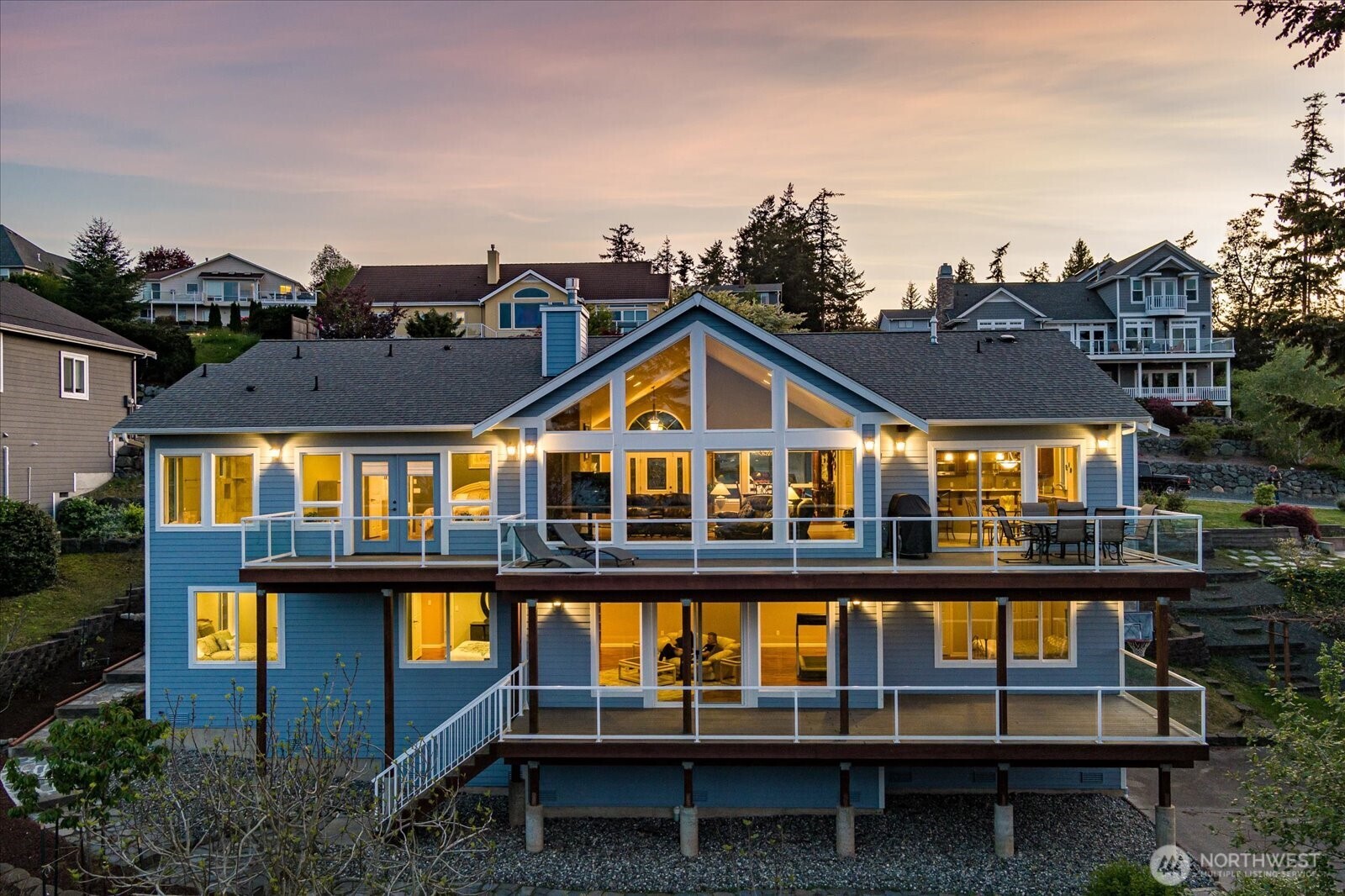 2390 SW Freund Street Oak Harbor WA 98277