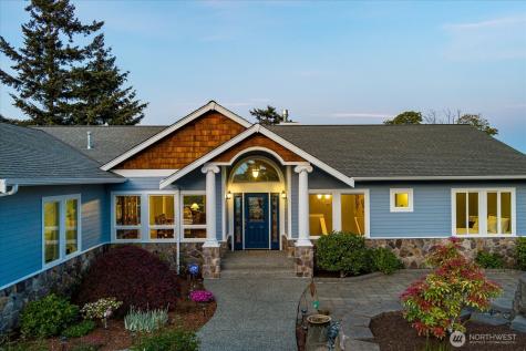 2390 SW Freund Street Oak Harbor WA 98277