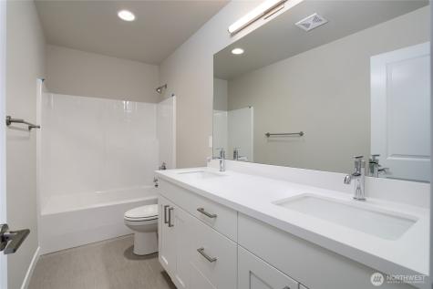 575 SW Fairway Drive Oak Harbor WA 98277