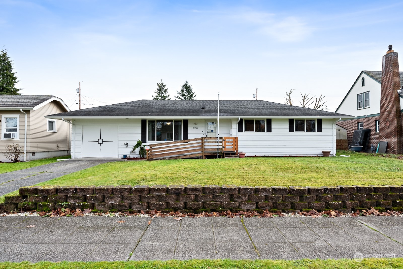 2325 Mcdougall Avenue Everett WA 98201