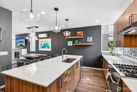 4306 Evanston Avenue N Seattle WA 98103