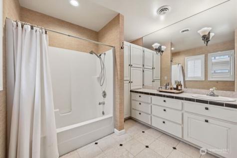 22 N Franklin Avenue Wenatchee WA 98801