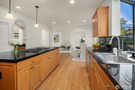 26730 SE 12th Way Sammamish WA 98075