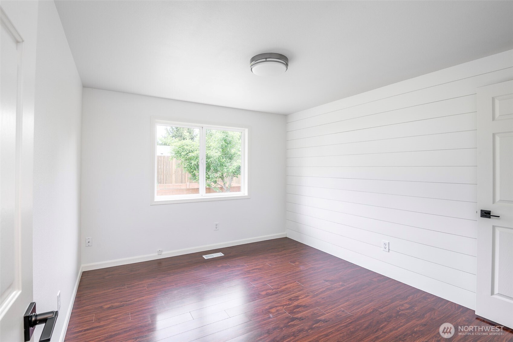 1901 12th Avenue SE Puyallup WA 98372