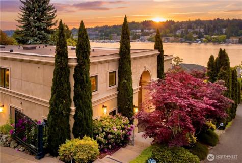 4616 95TH Yarrow Point WA 98004