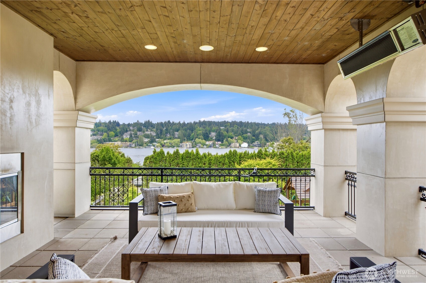 4616 95th Avenue NE Yarrow Point WA 98004