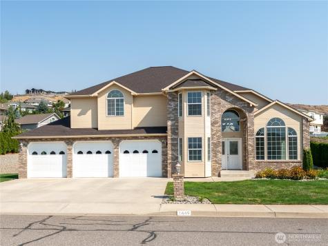 1649 Huntwood Lane East Wenatchee WA 98802