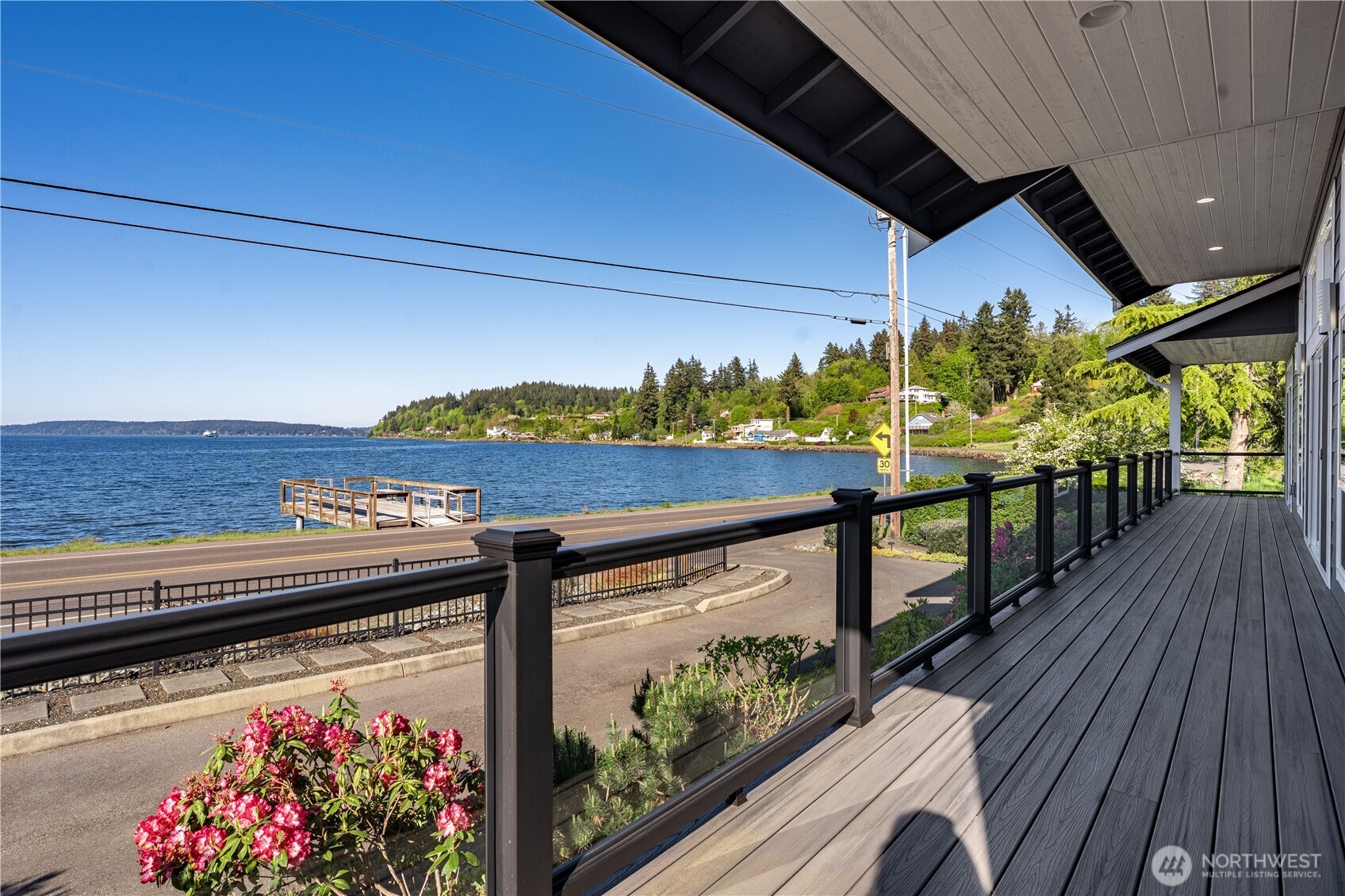 1253 Beach Drive E Port Orchard WA 98366