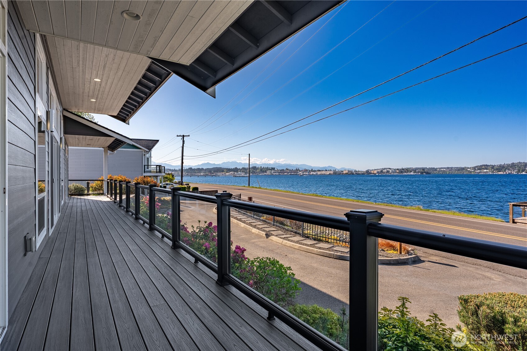 1253 Beach Drive E Port Orchard WA 98366