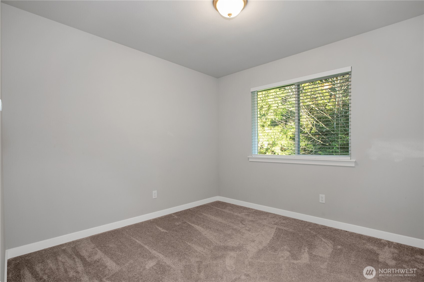 17643 Loop Lane SE Yelm WA 98597