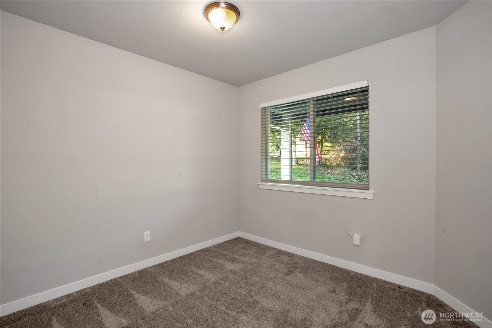 17643 Loop Lane SE Yelm WA 98597