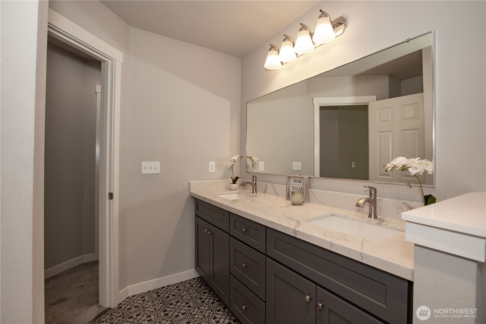 17643 Loop Lane SE Yelm WA 98597