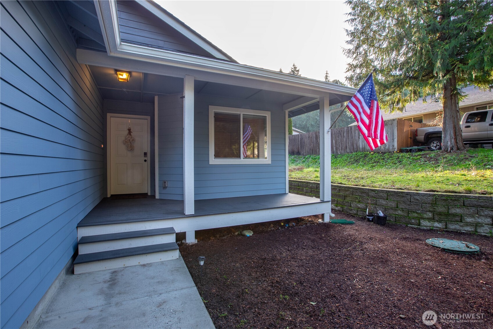 17643 Loop Lane SE Yelm WA 98597