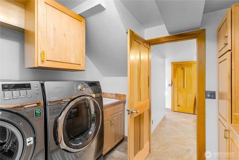 3643 Beach Drive E Port Orchard WA 98366