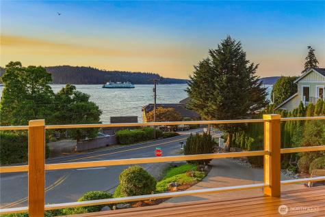 3643 Beach Drive E Port Orchard WA 98366