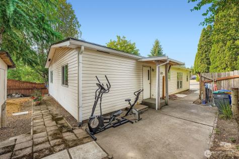 2431 S 371st Street Federal Way WA 98003