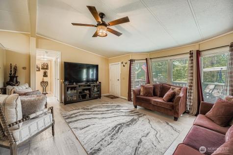 2431 S 371st Street Federal Way WA 98003