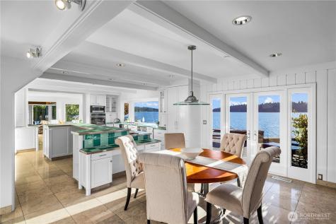 18 Holly Lane Mercer Island WA 98040
