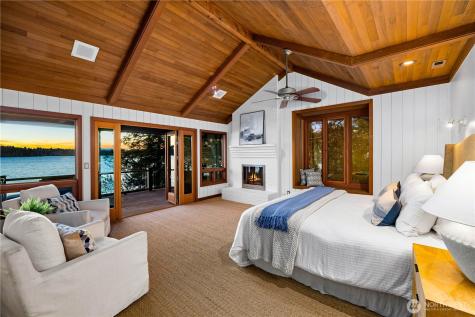 18 Holly Lane Mercer Island WA 98040