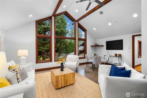18 Holly Lane Mercer Island WA 98040