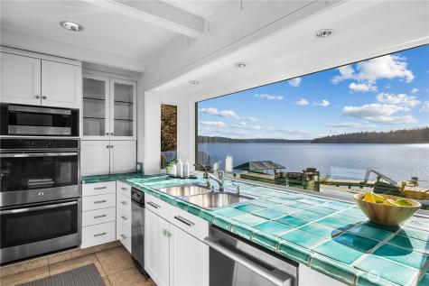 18 Holly Lane Mercer Island WA 98040
