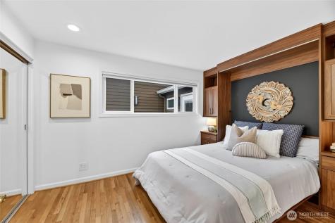 4057 SW Holgate Street Seattle WA 98116