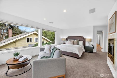 4057 SW Holgate Street Seattle WA 98116