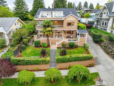 4057 SW Holgate Street Seattle WA 98116