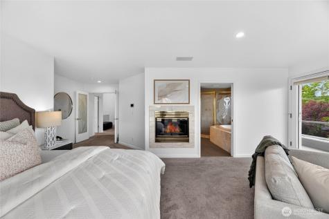 4057 SW Holgate Street Seattle WA 98116