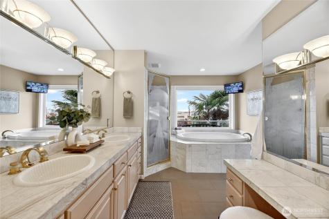 4057 SW Holgate Street Seattle WA 98116