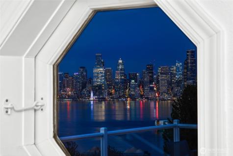 4057 SW Holgate Street Seattle WA 98116